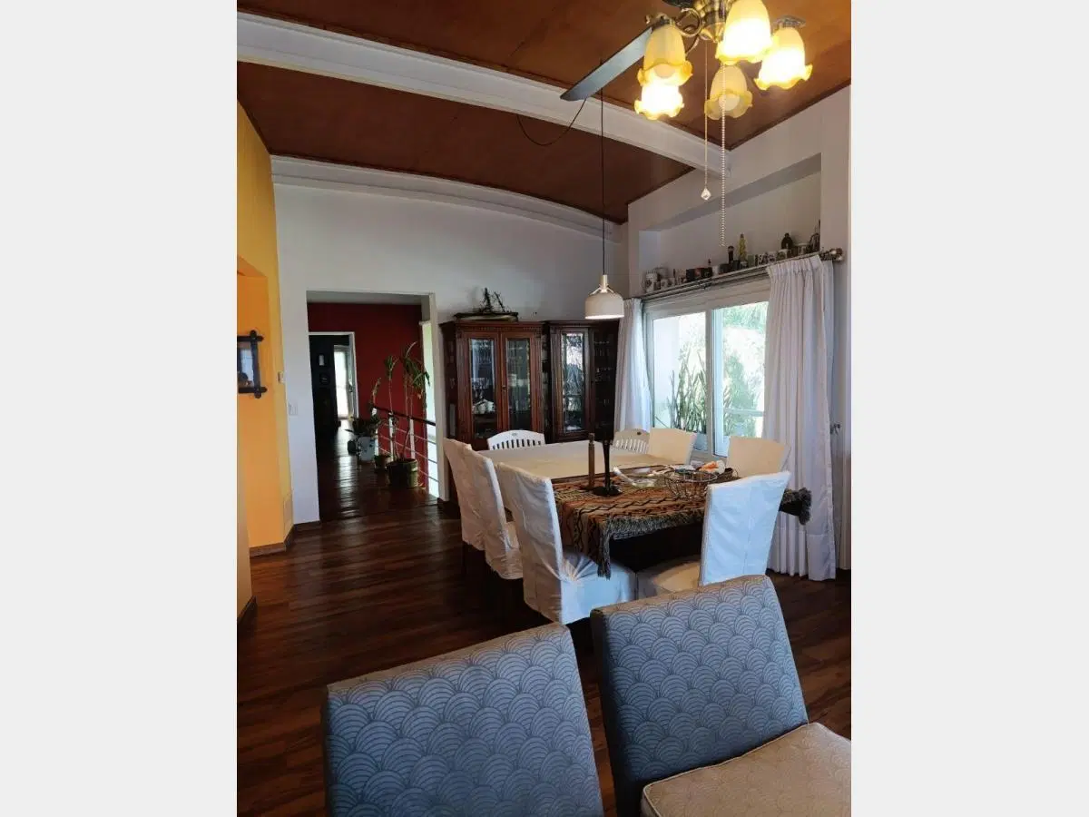 Casa de 4 amb con galeria y piscina, en venta, Isla Santa Monica 2