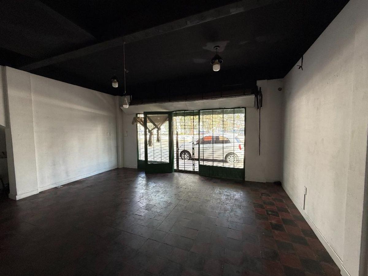 Foto de Local comercial a mts del hospital de Haedo, en alquiler, Haedo, imagen 4