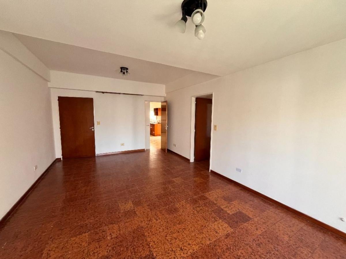Foto de Ph de 3 amb con balcón y patio, en alquiler, Haedo, imagen 4