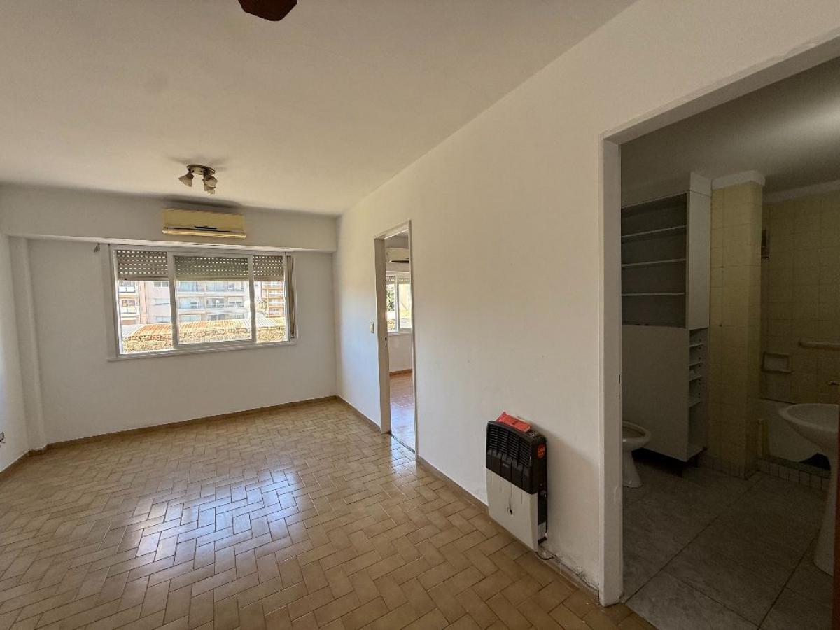 Foto de Departamento de 2 amb, apto crédito, en el centro de Ramos Mejía, en, imagen 2
