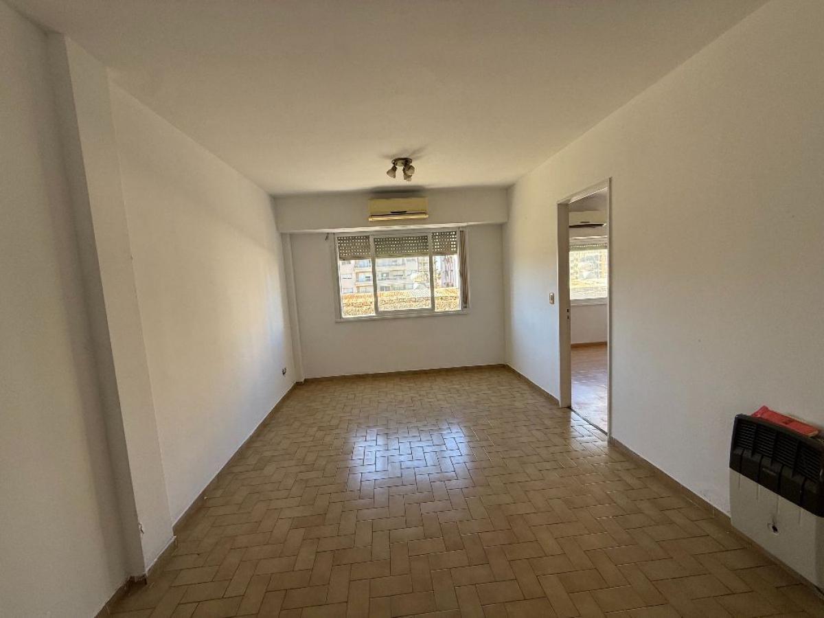 Foto de Departamento de 2 amb, apto crédito, en el centro de Ramos Mejía, en, imagen 1