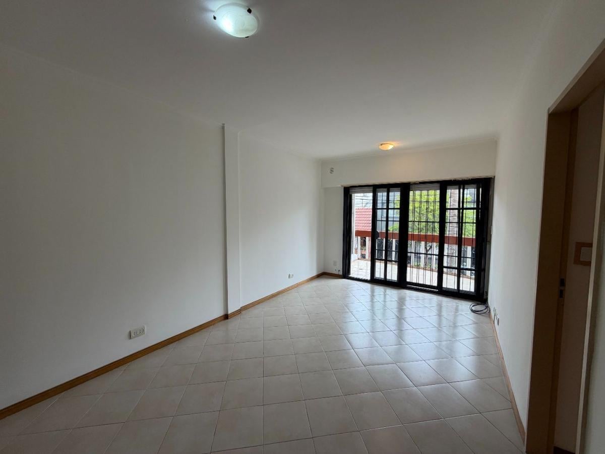Foto de Departamento en Alquiler en Ramos Mejia, imagen 2