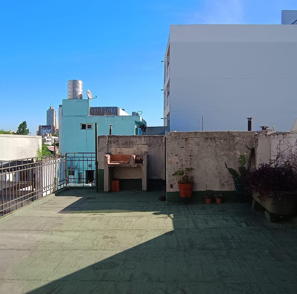 PH de 11 Ambientes - Antiguo - Primer Piso 2