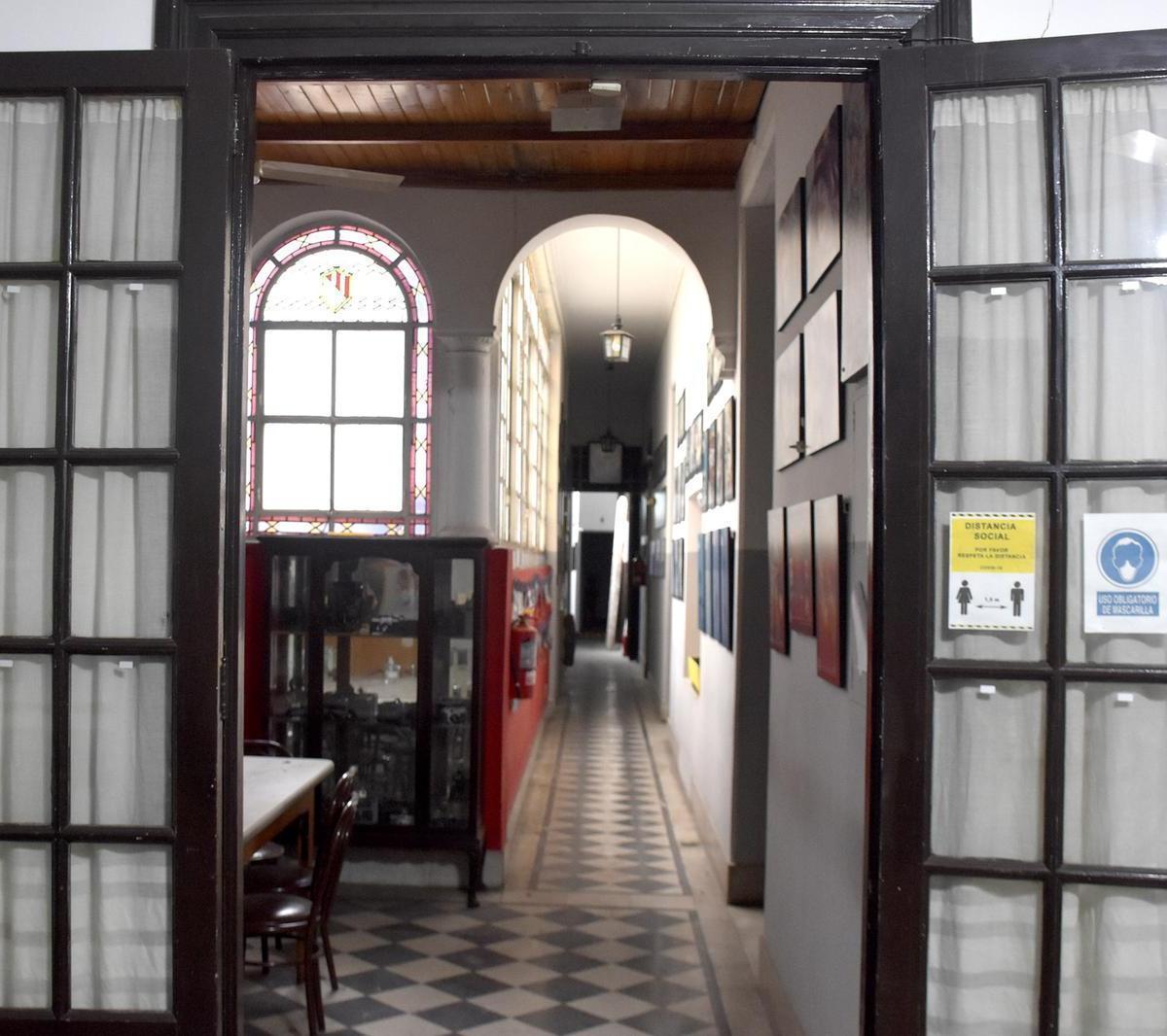 Petit Hotel /oficinas/ Instituto de Idiomas/showroom/ Centro de Belleza 3