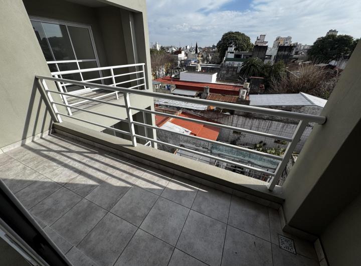 Departamento a estrena en duplex, con 2 baños en Mataderos 3