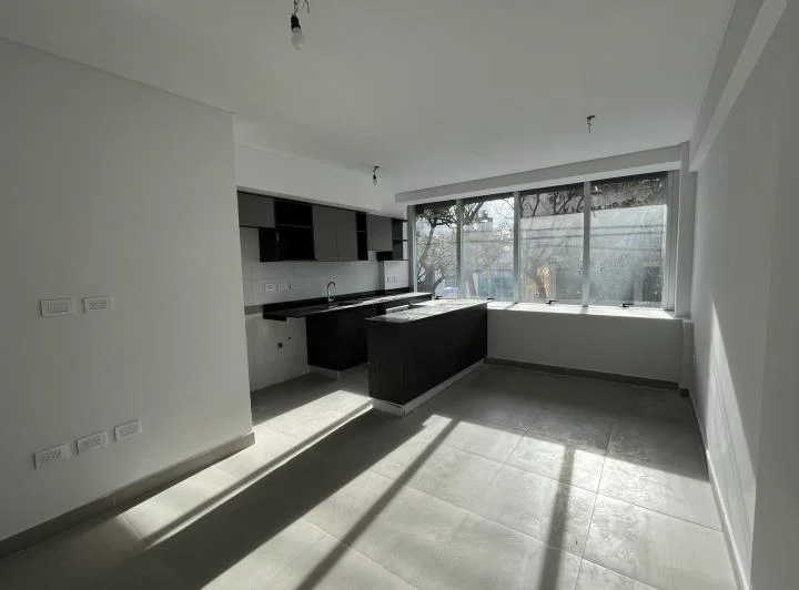 Departamento con cochera a estrenar con  en Villa Luro con baño y toilette 4