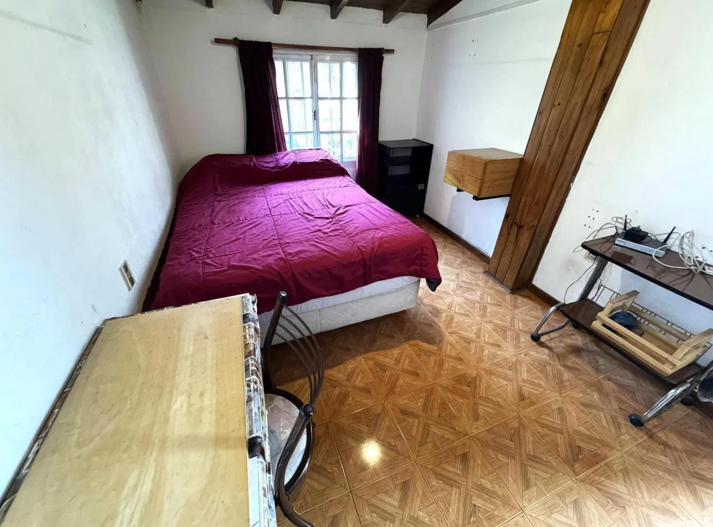 Casa en lote propio de 4 ambientes con garage, patio y quincho con parrilla 4