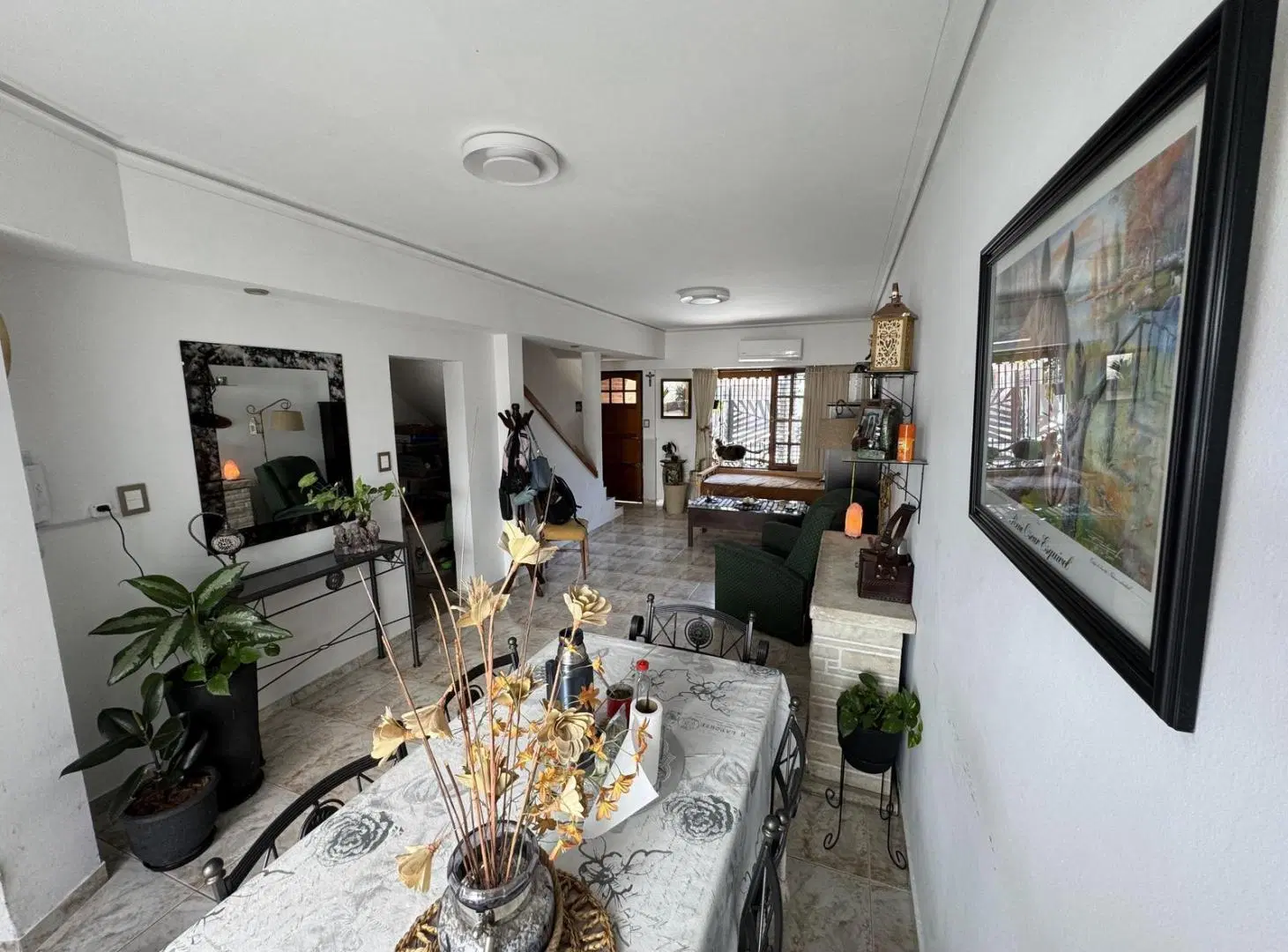 Casa tipo duplex en Barrio Naon 4