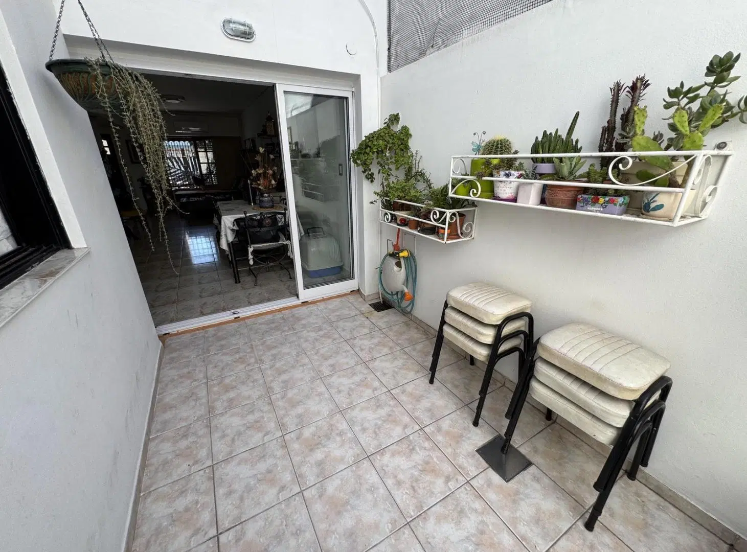 Casa tipo duplex en Barrio Naon 8
