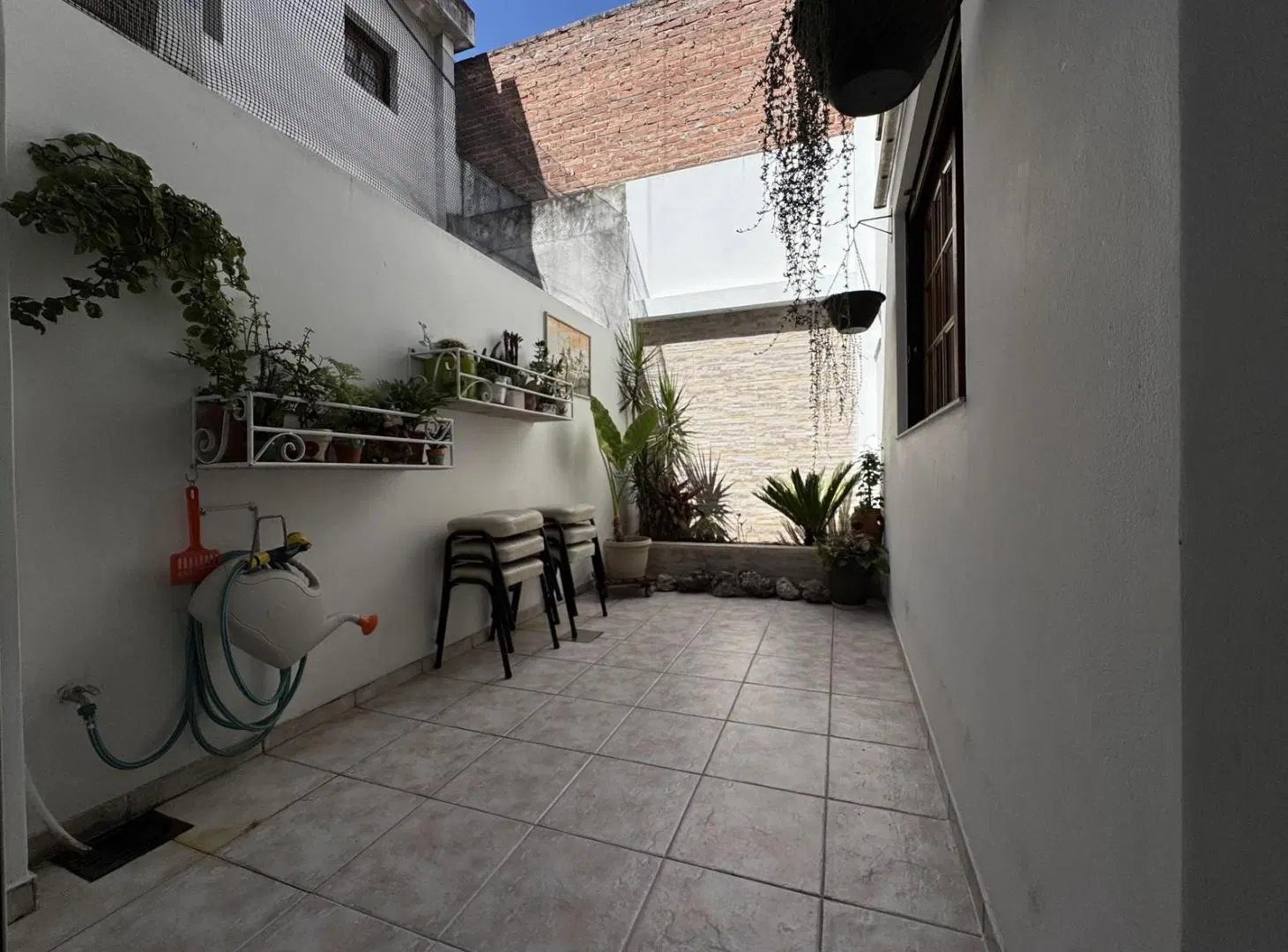 Casa tipo duplex en Barrio Naon 5