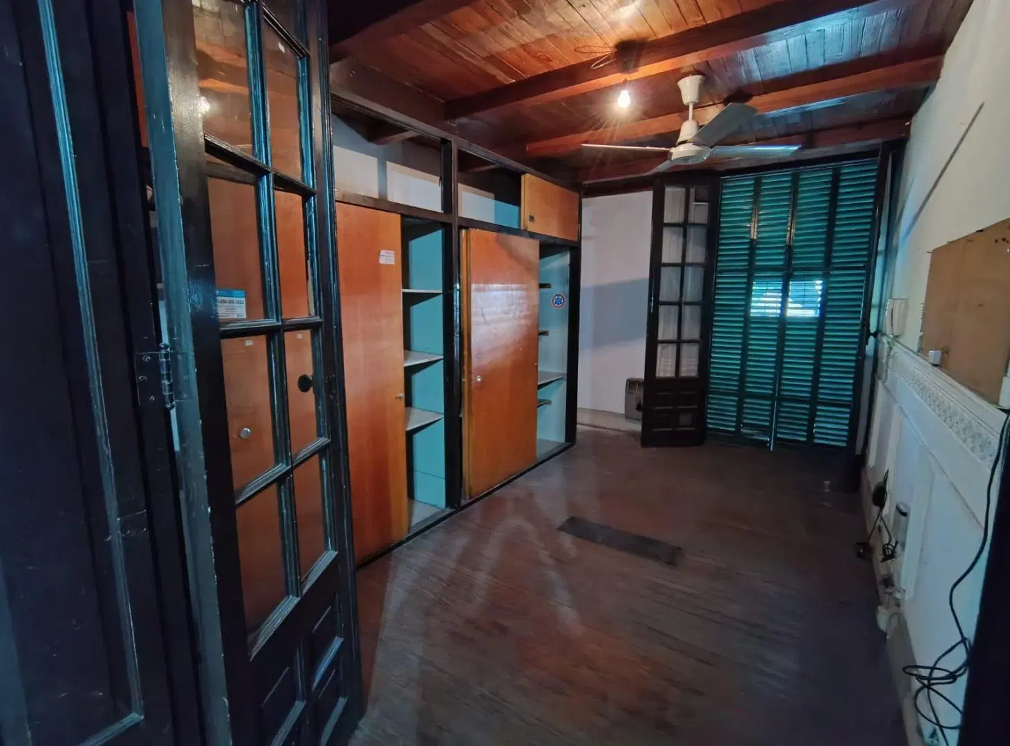 Ph antiguo en primer piso con entrada independiente y mucho espacio 2