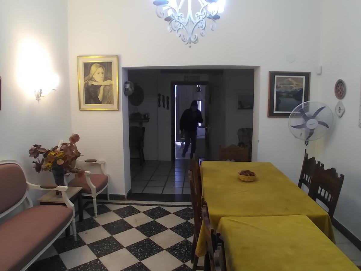 La Cumbre Casa Grande con Departamento en Pleno Centro 2