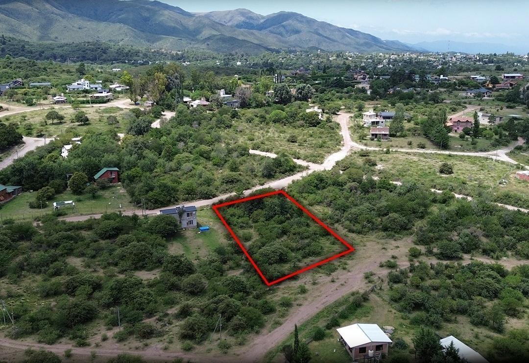 Villa Giardino Terreno en esquina en La Granja