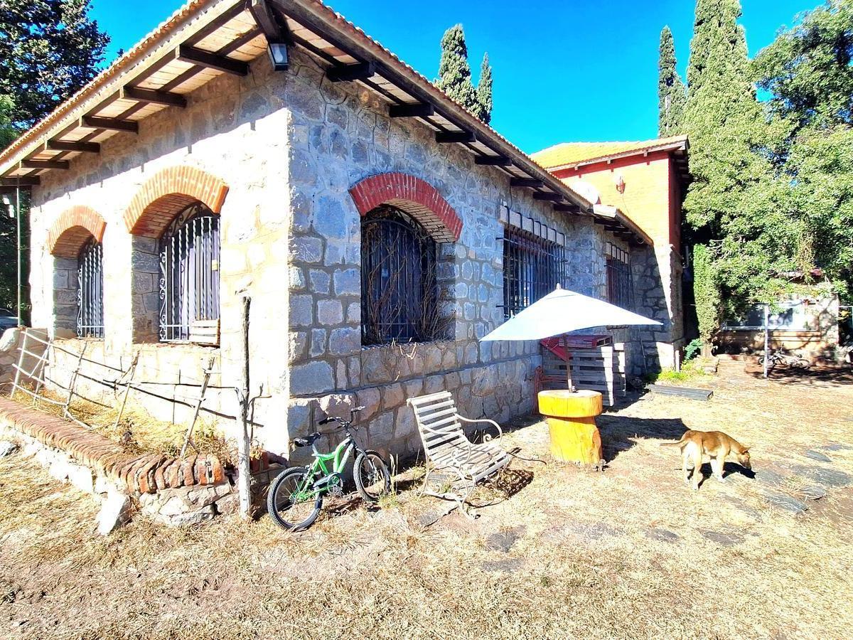 Los Cocos Chalet Emblematico a m de Grierson 3