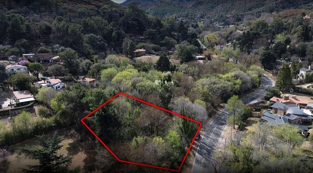 LA CUMBRE LOTE SOBRE CALLE BARTOLOME JAIME