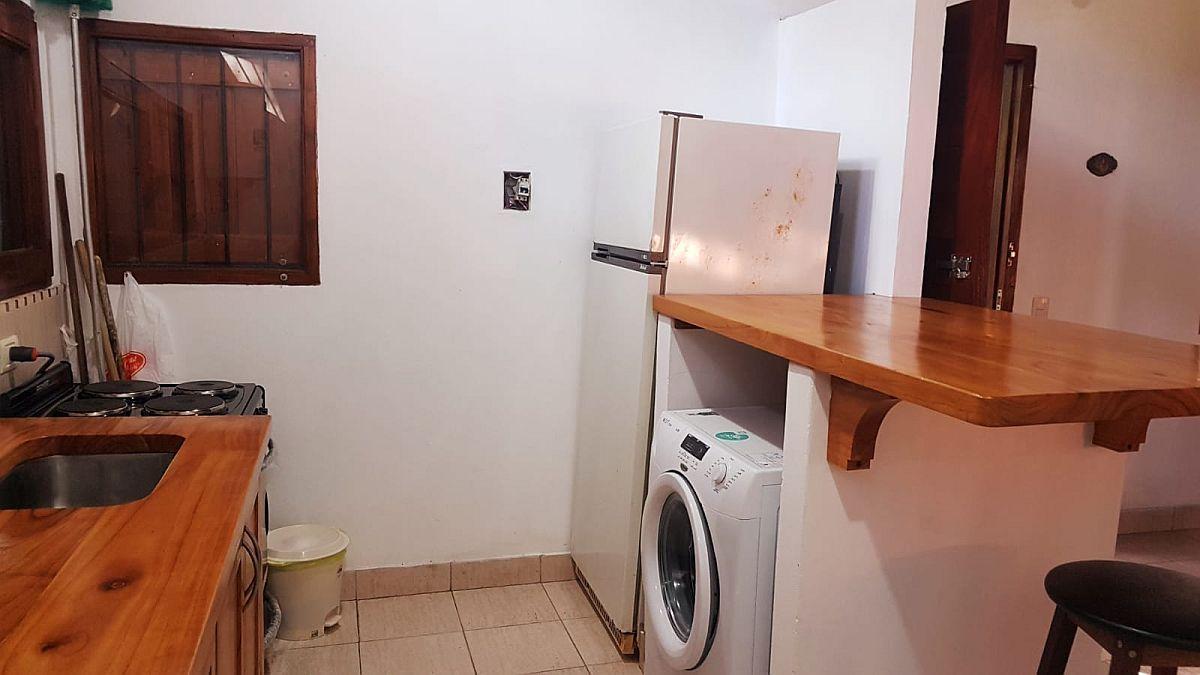 Casa 3 Ambientes Sobre Lote de 400 m 68 m² Cubiertos y 333 m² de Sup. Libre 2