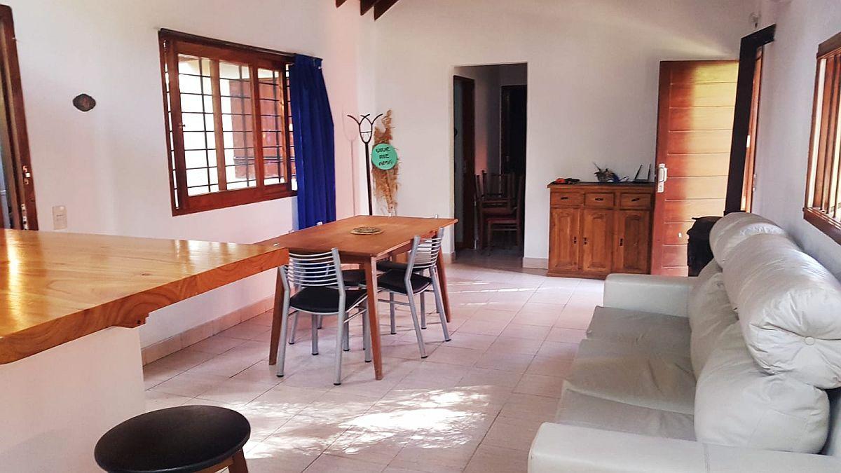Casa 3 Ambientes Sobre Lote de 400 m 68 m² Cubiertos y 333 m² de Sup. Libre 3