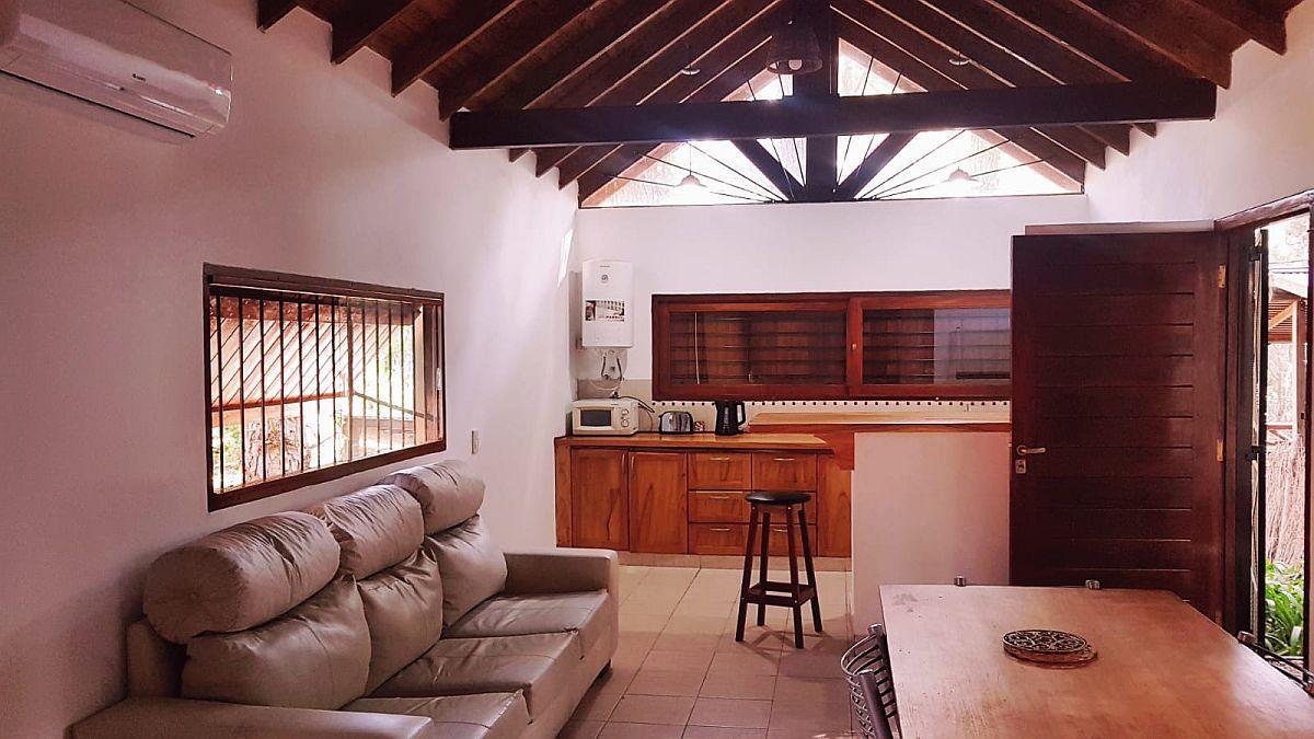 Casa 3 Ambientes Sobre Lote de 400 m 68 m² Cubiertos y 333 m² de Sup. Libre 4