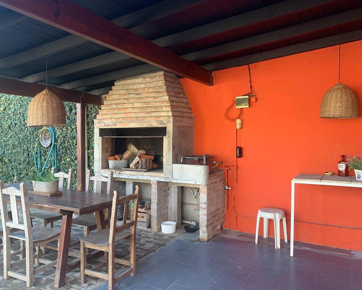 Foto de Casa en Moreno venta 5 ambientes con jardin, imagen 2