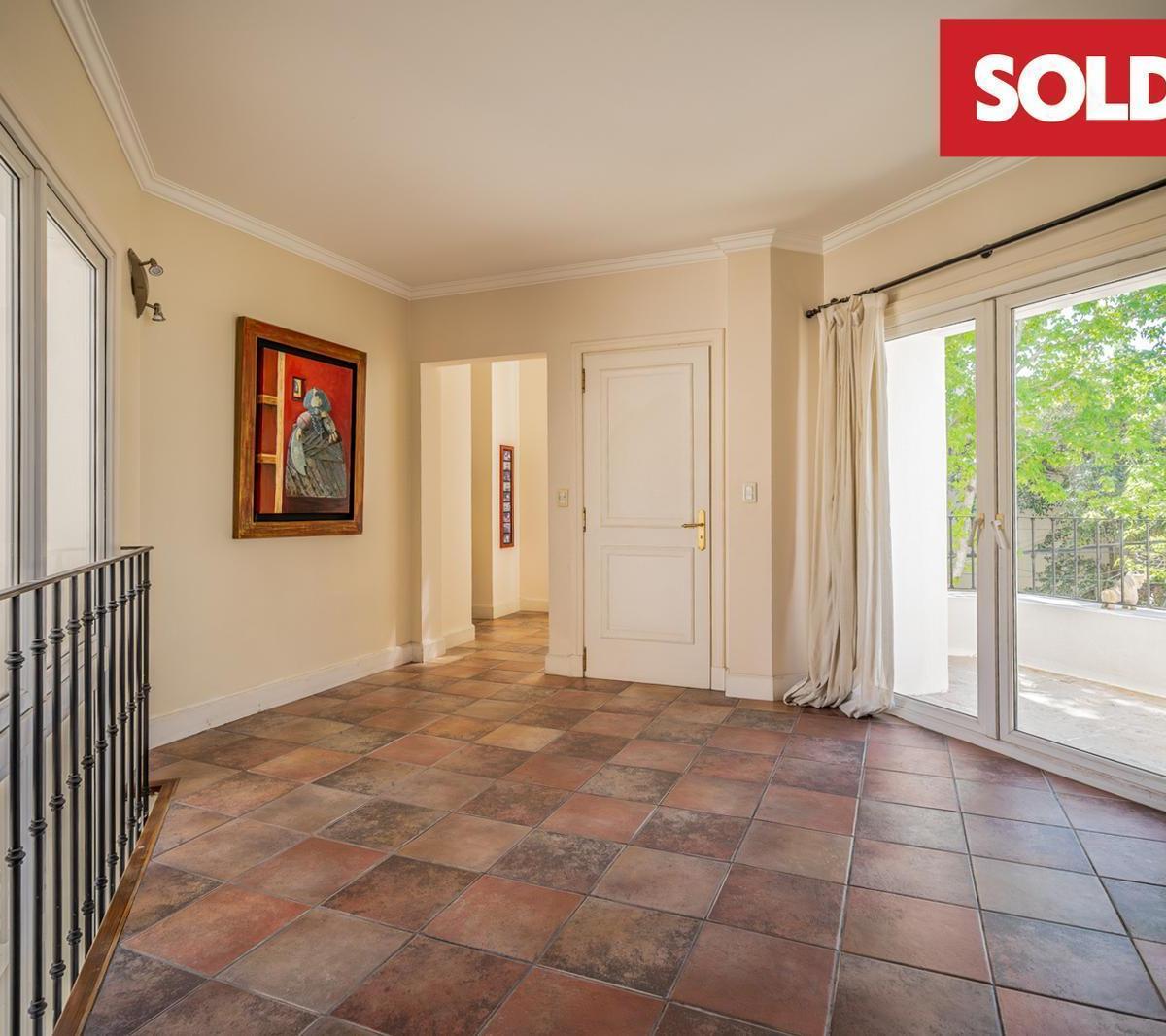 Venta Imponente Casa en La Lucila, 7 Ambientes de Luz y Sol. Retasada, Oportunidad, Financiación 4