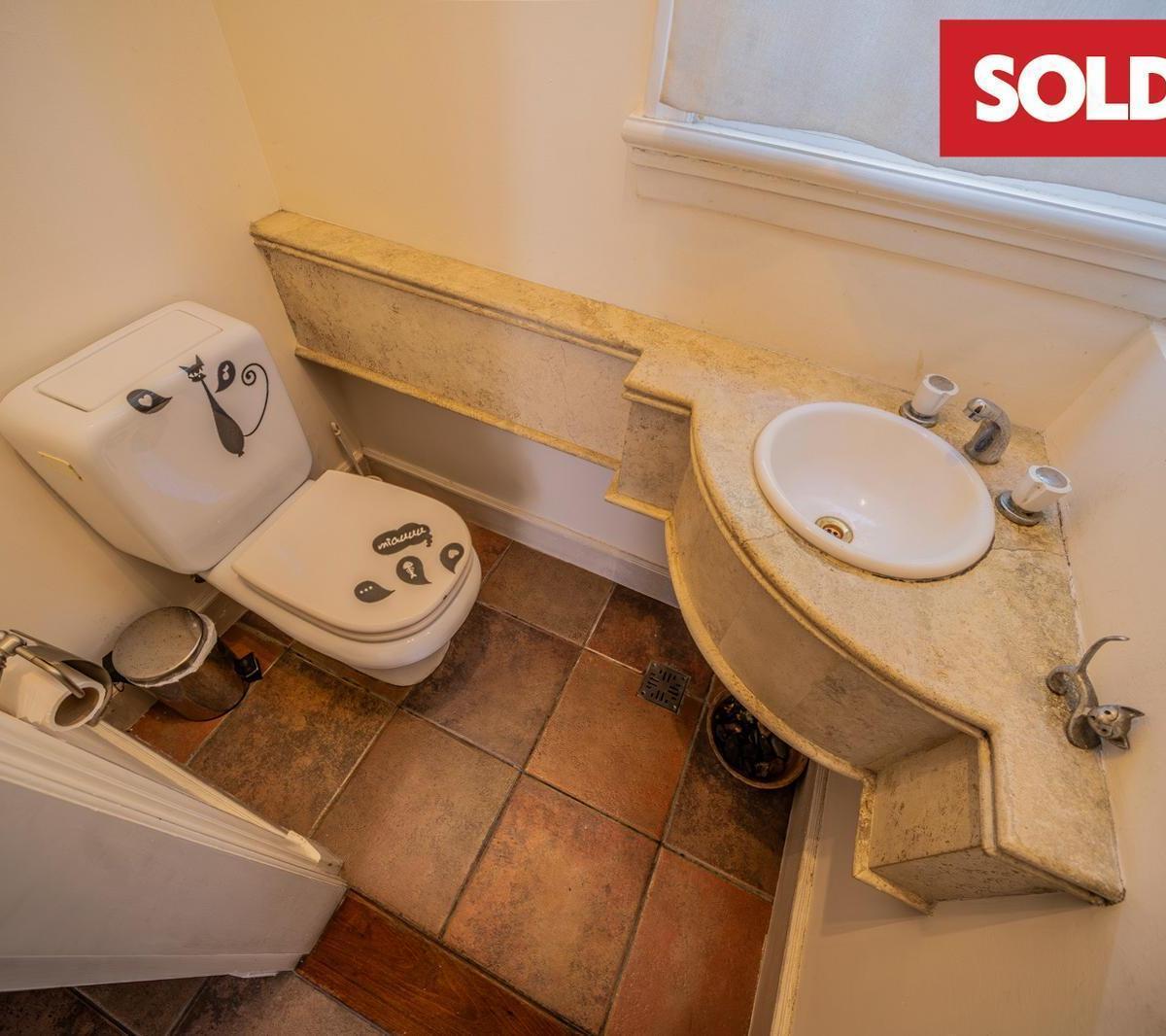 Venta Imponente Casa en La Lucila, 7 Ambientes de Luz y Sol. Retasada, Oportunidad, Financiación 5