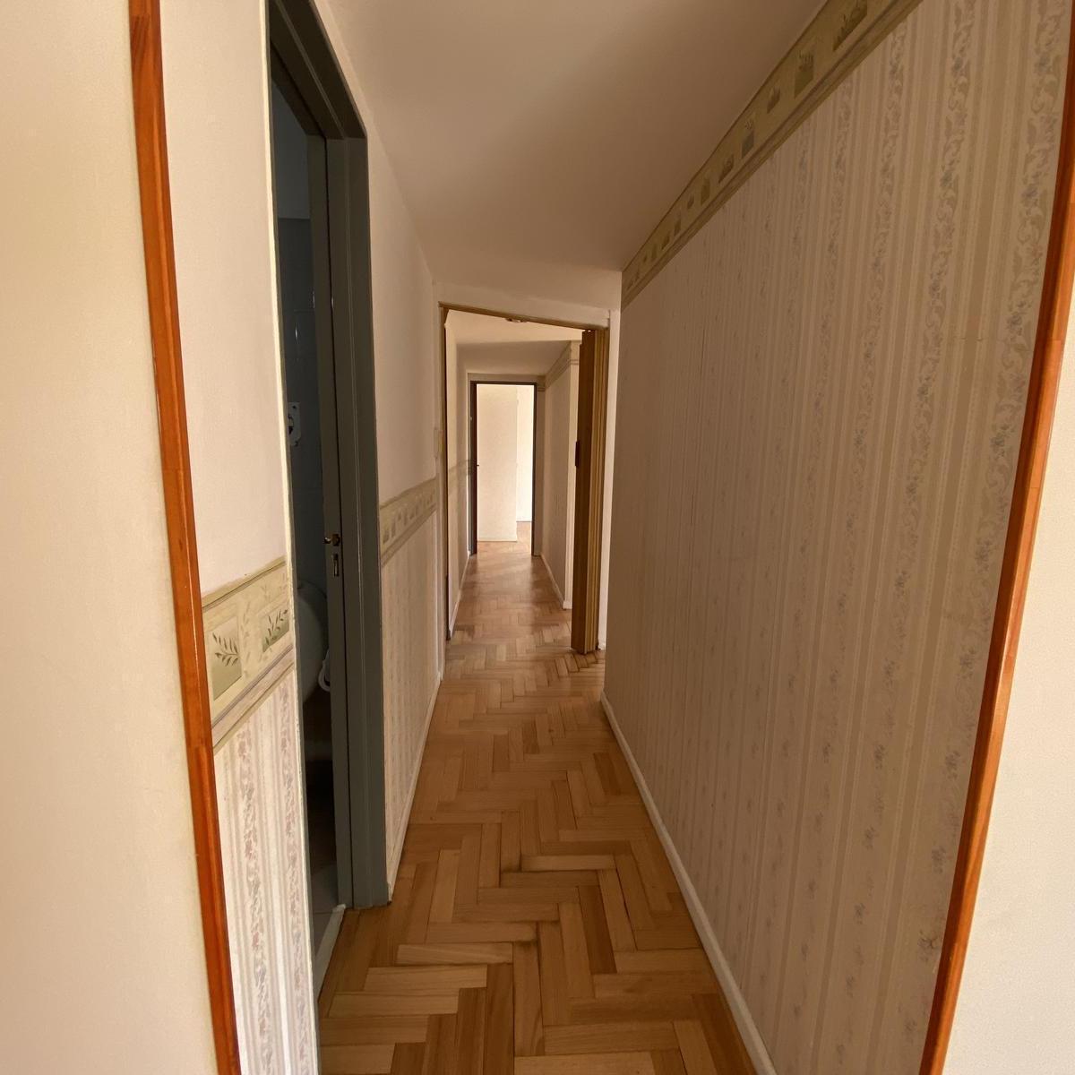 Venta - Oportunidad! Depto. 4 Amb C/balcón y Cochera 3
