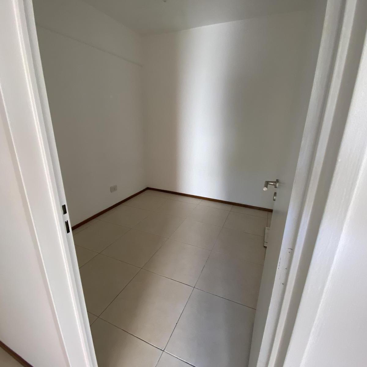 Venta - Departamento Monoambiente con División y Balcón 3