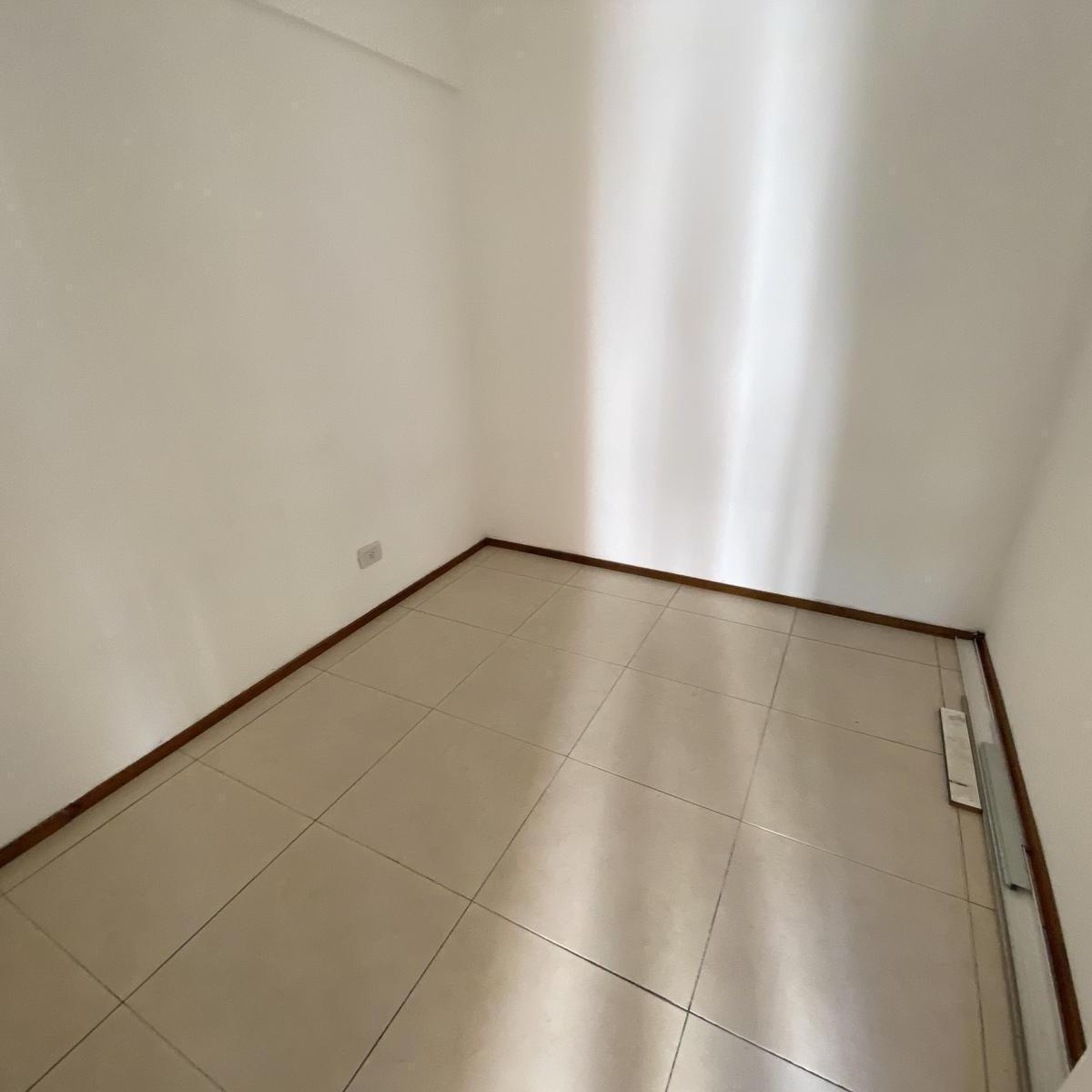 Venta - Departamento Monoambiente con División y Balcón 1