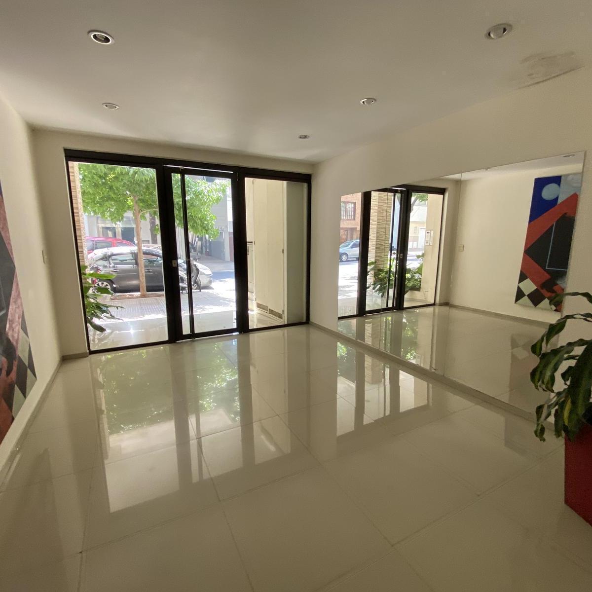 Venta - Departamento Monoambiente con División y Balcón 5