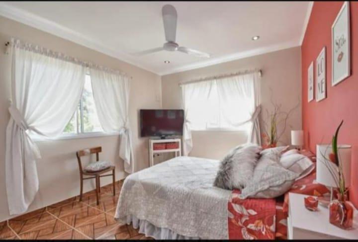 Venta Casa en Block - Los Polvorines 1
