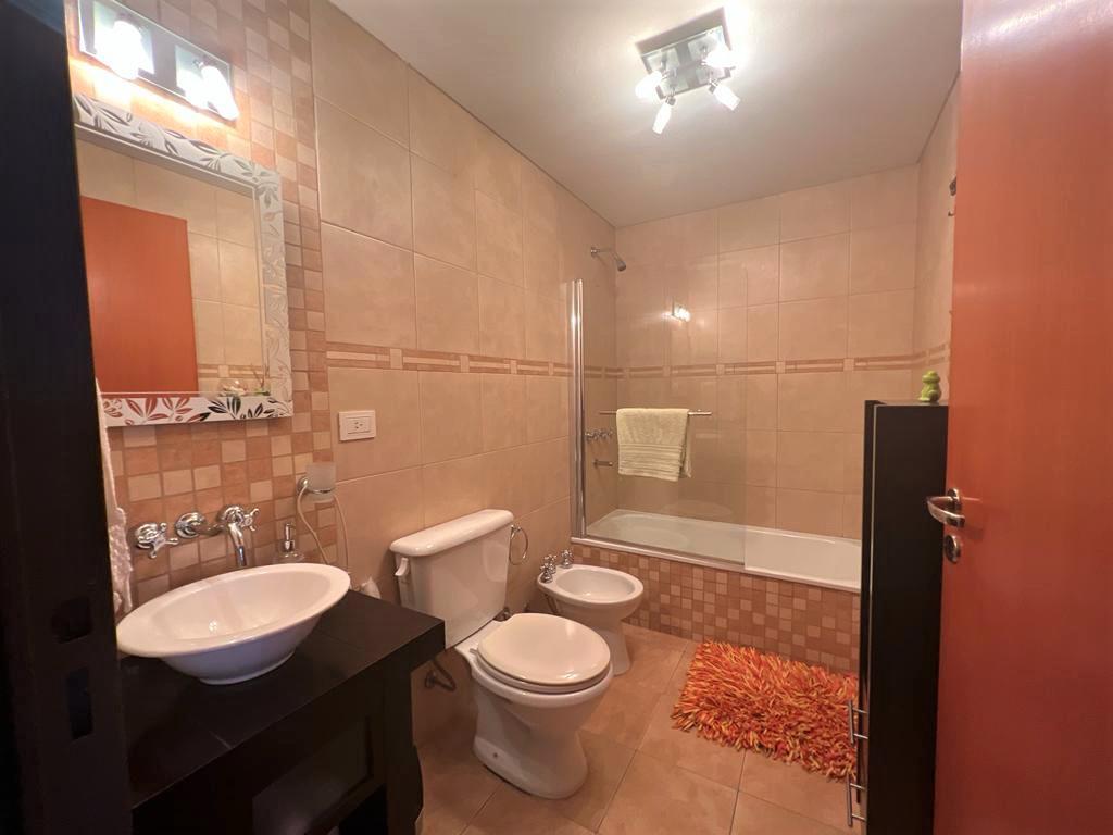 Venta. Departamento. Triplex. 3 Ambientes. Terraza. Cochera. Barracas. 3