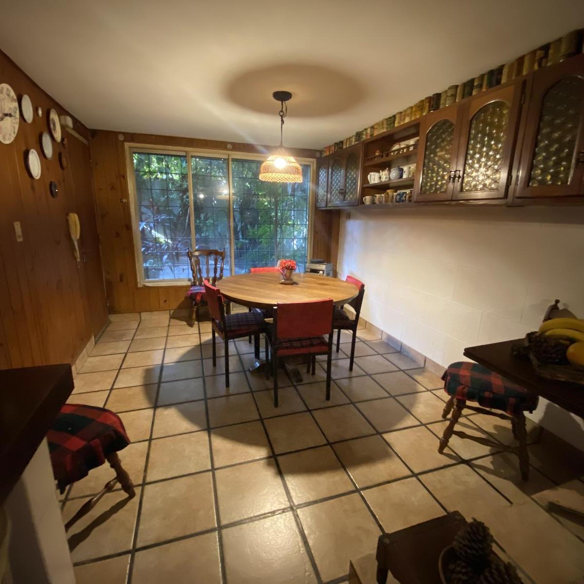 Venta - Casa 7 Amb. C/garage 3 Autos - Bo. Vte López 1