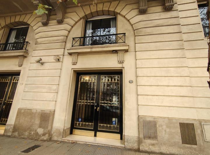 Departamento en  Alvear y Libertad 1