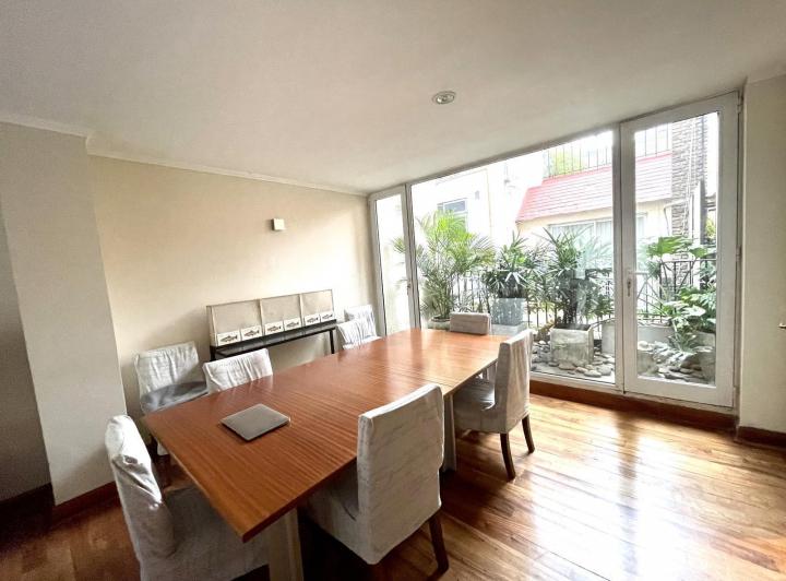 OPORTUNIDAD,  DUPLEX EN EDIFICIO FRANCES.!!! 4