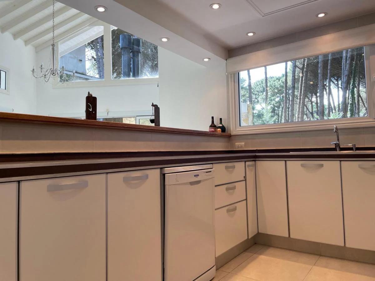 Foto de Moderna casa en Carilo 5 amb, imagen 3