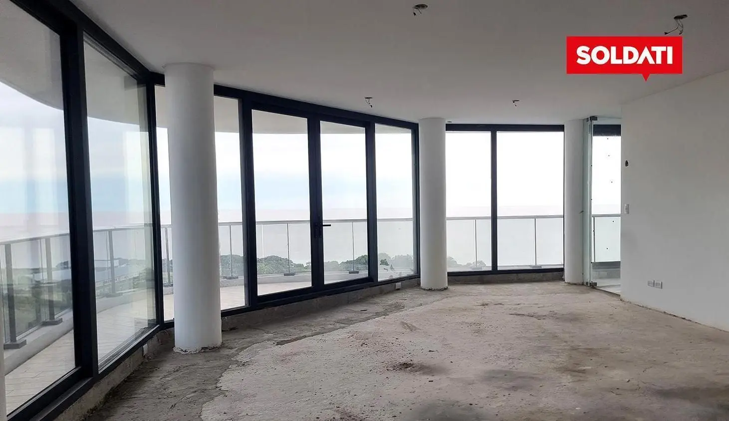 Semipiso en VENTA- Torre Selene piso alto -último 4 ambientes con Dependencia disponible 3