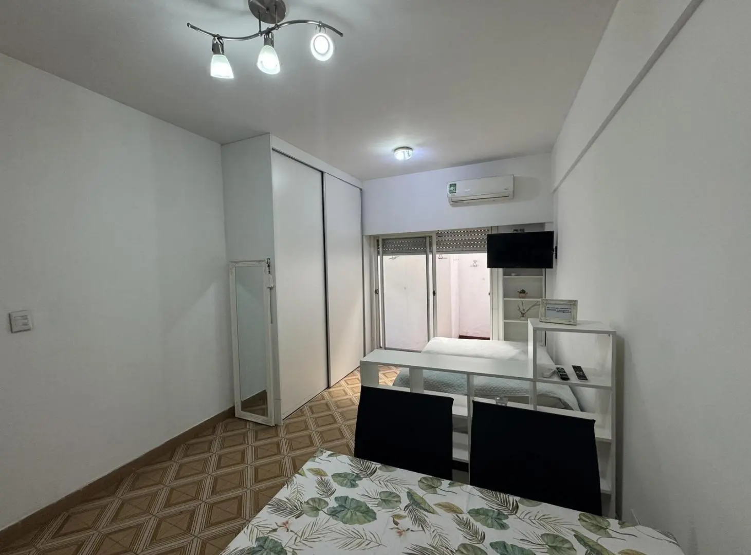Monoambiente Inversor — Av. Libertador, Vicente López, Renta en USD 5