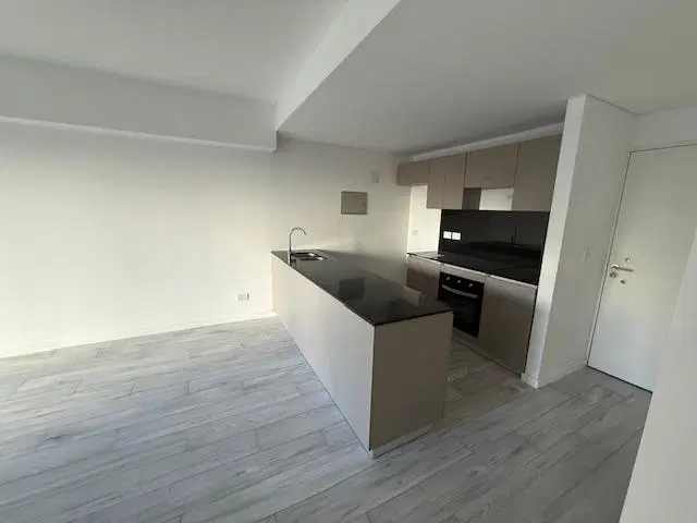 Departamento de dos ambientes con baño y toilette a estrenar en venta y/o alquiler en Nuñez 3