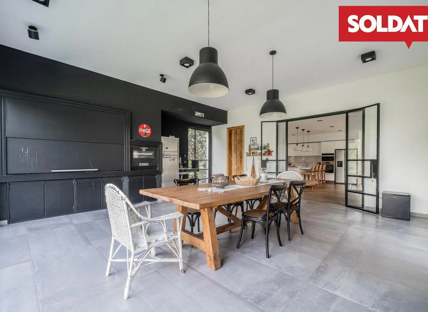 Casa en Venta, Barrio Albanueva, Lote en esquina, imperdible 2