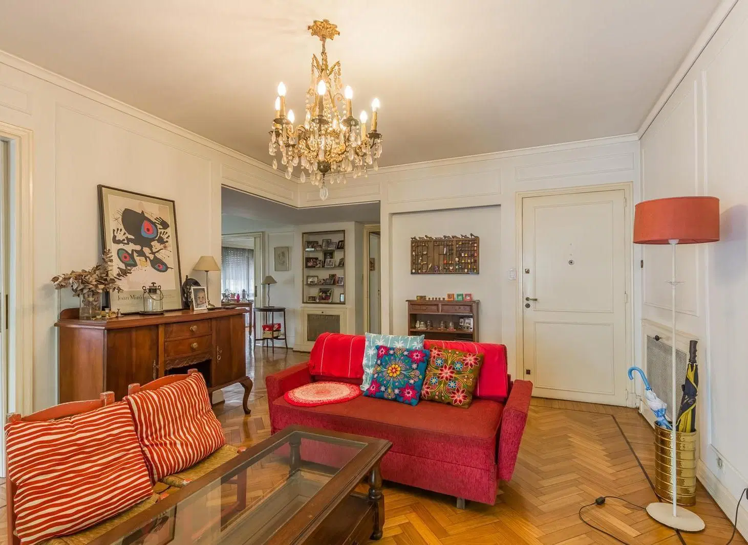 PISO EN CABALLITO CON MUCHO POTENCIAL. SUPER LUMINOSO CON PATIO, BALCONES Y COCHERA 4