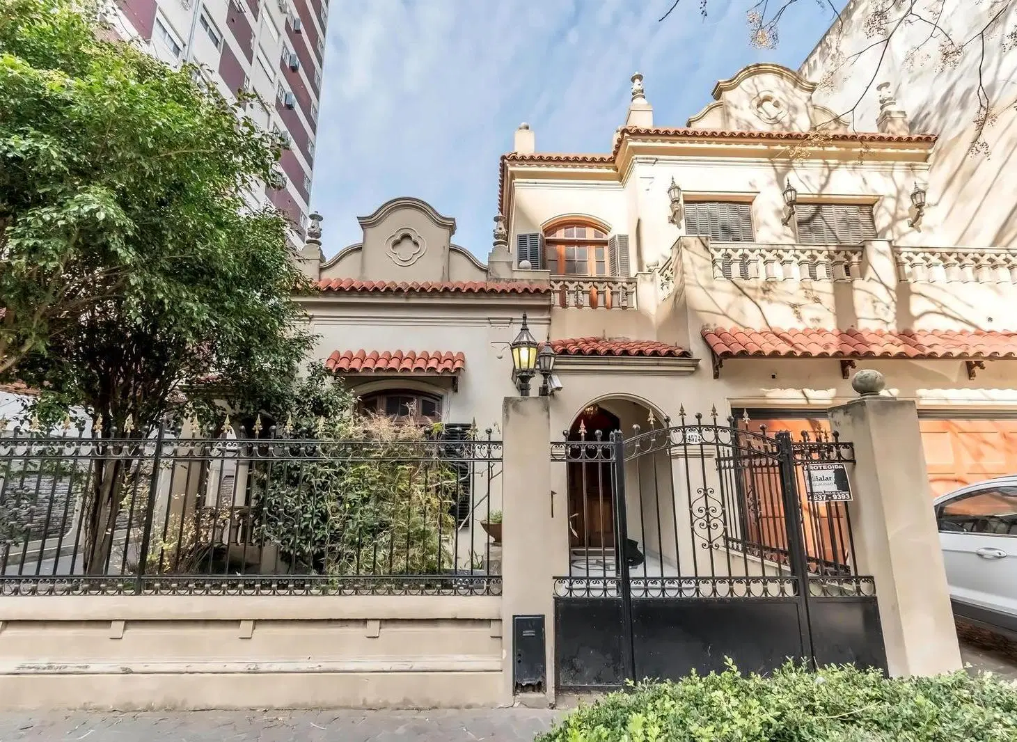 Casa en venta en Villa Urquiza Jardin Garage Quincho Yacuzzi 5