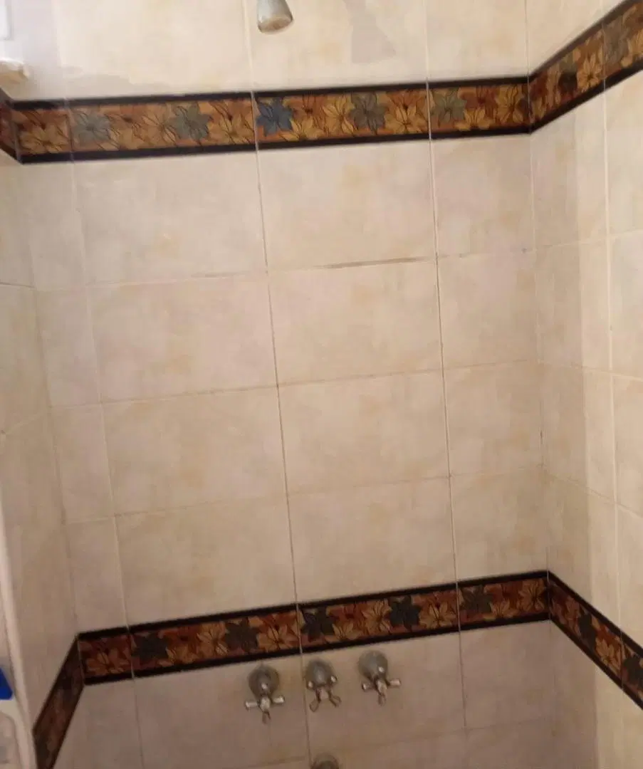 Casa de 5 ambientes a la venta en Rafael Calzada 2
