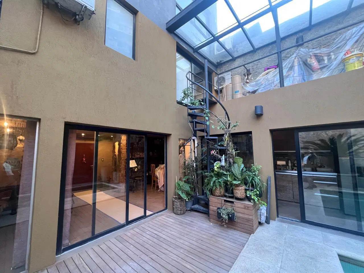 Departamento de 4 ambientes en Palermo Soho con pileta y jardín propios 3