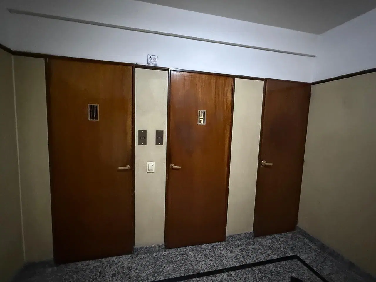 Venta Departamento dos ambientes en Retiro 5