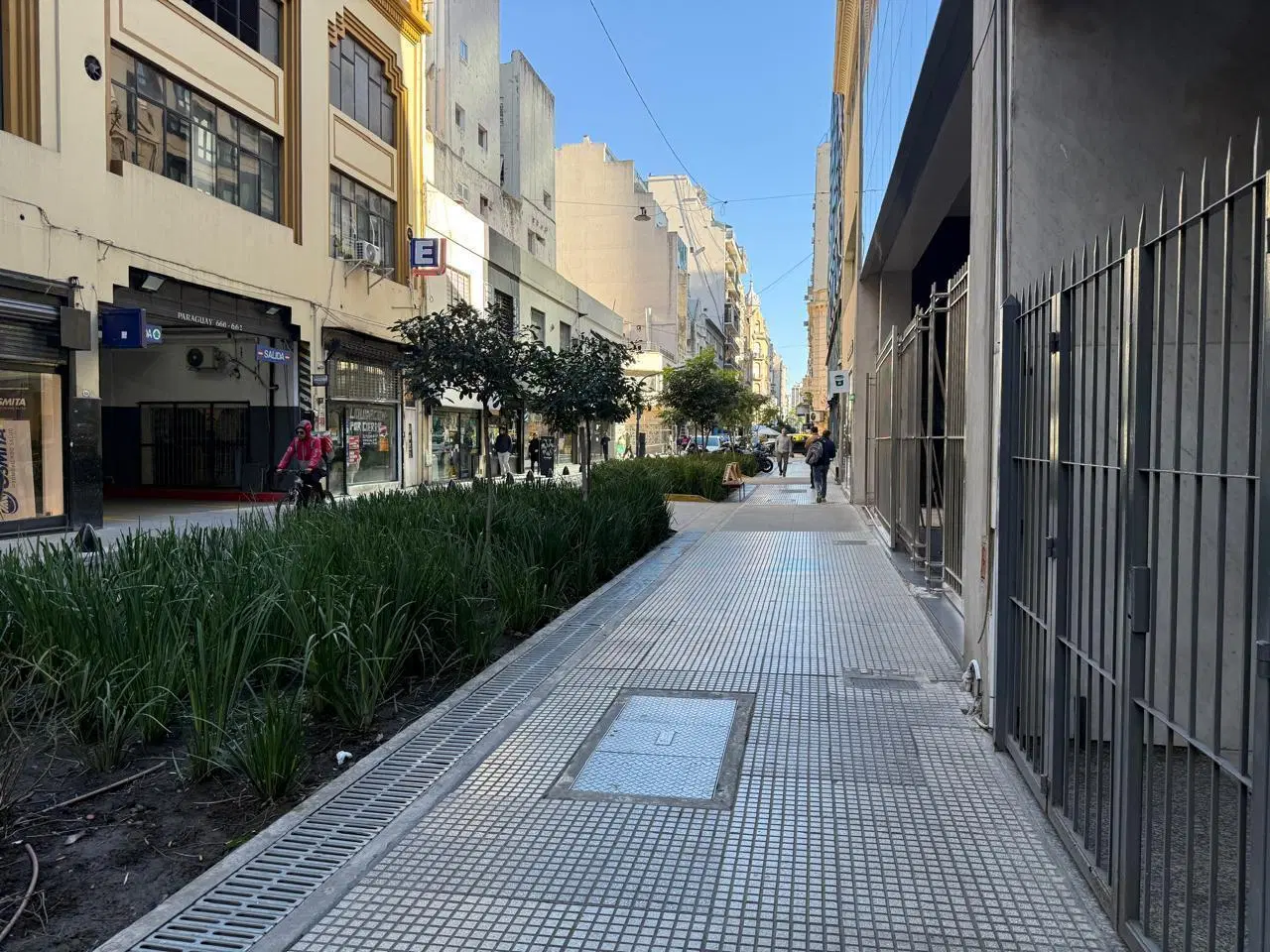 Venta Departamento dos ambientes en Retiro 4