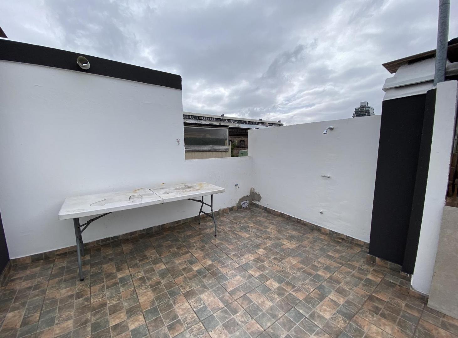 Foto de Alquiler - Depto en Triplex 3 amb. con Terraza y Cochera, imagen 2