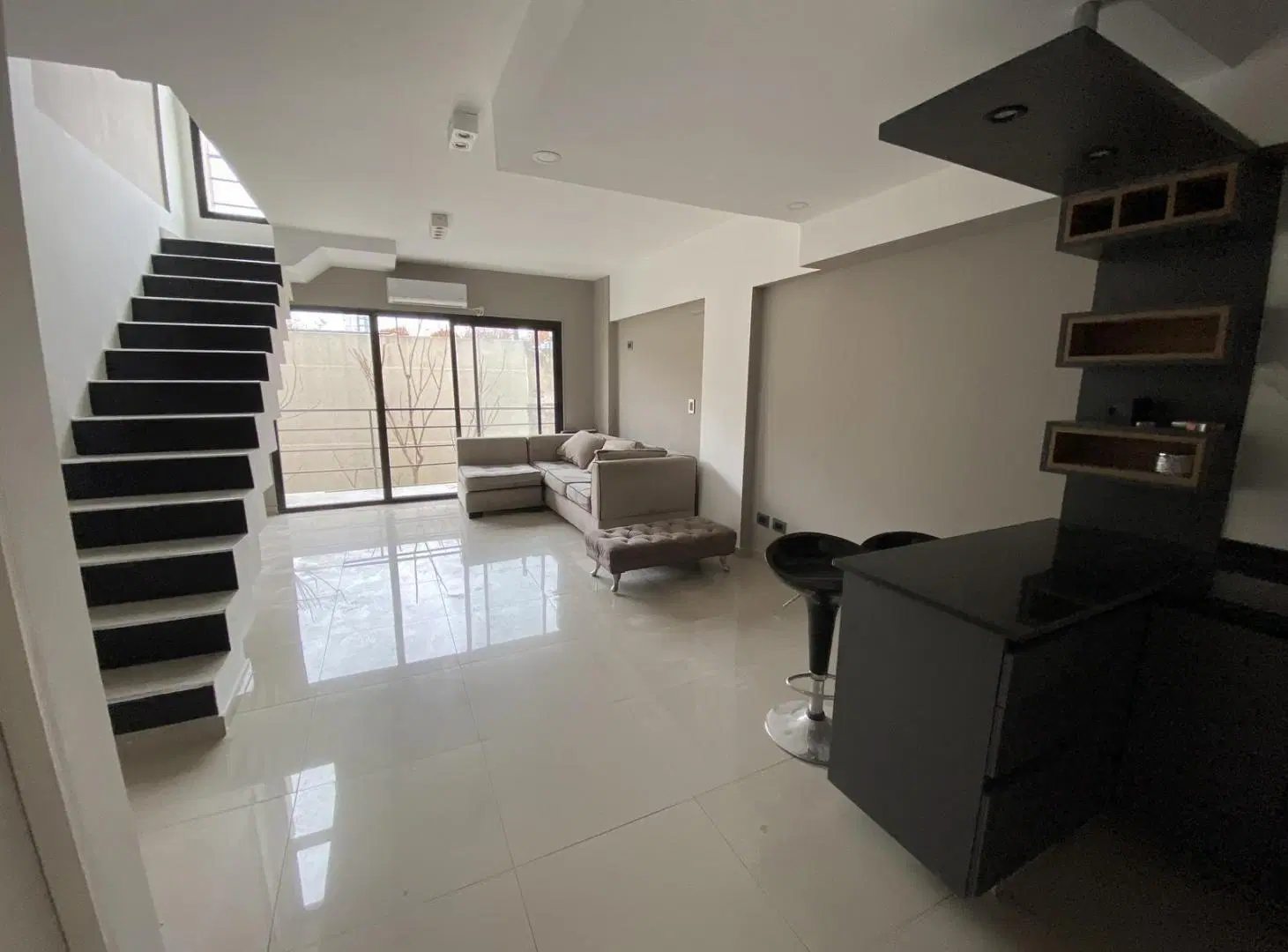 Alquiler - Depto en Triplex 3 amb. con Terraza y Cochera 5