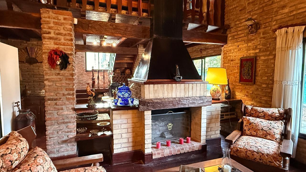 Foto de Casa PB y PA en Av. San Martín, Los Cardales | Pileta, Quincho, imagen 4