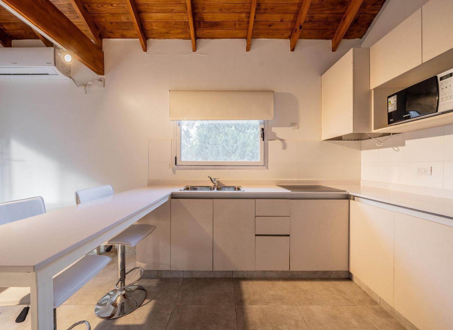 Foto de Casa en Haras Argentino Farm Club, Luján – 3 Suites, Pileta, Casa de Huéspedes y Máxima Seguridad, imagen 5