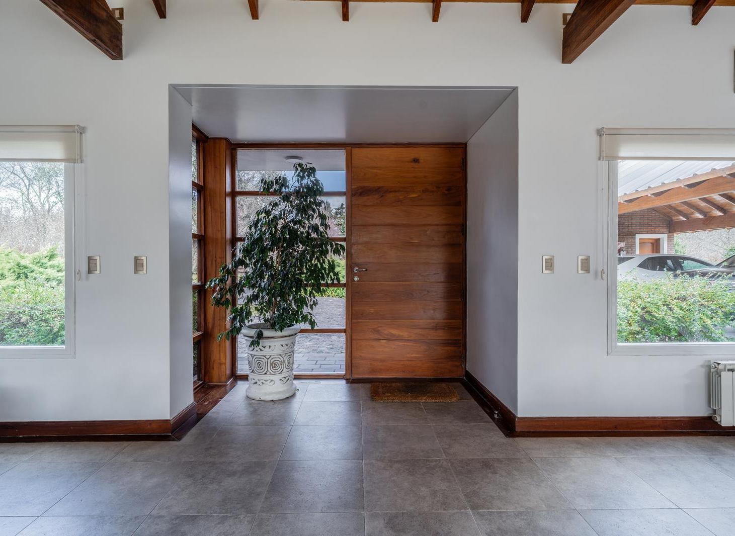 Foto de Casa en Haras Argentino Farm Club, Luján – 3 Suites, Pileta, Casa de Huéspedes y Máxima Seguridad, imagen 3